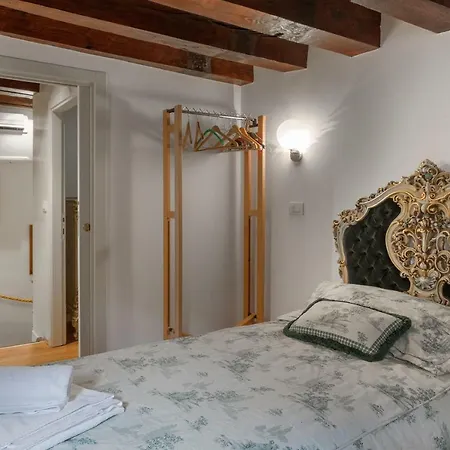 Luxury And Romantic Secret Escape In Venice! Apartment *