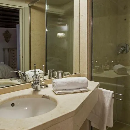 Apartment Luxury And Romantic Secret Escape In Venice!