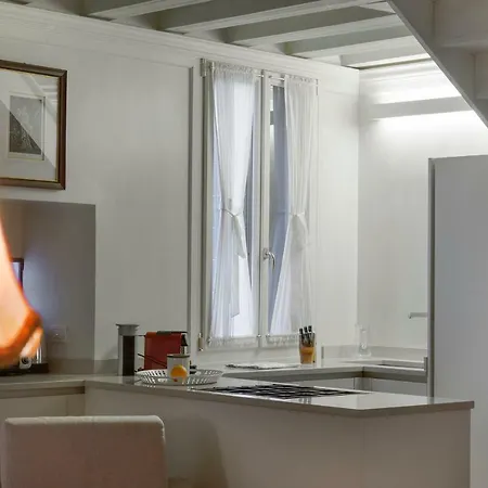 Luxury And Romantic Secret Escape In Venice! Apartment